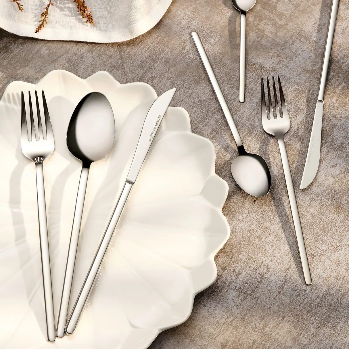 Emsan Lora 84-Piece Cutlery Set for 12 People – Boxed - Emsan Jordan