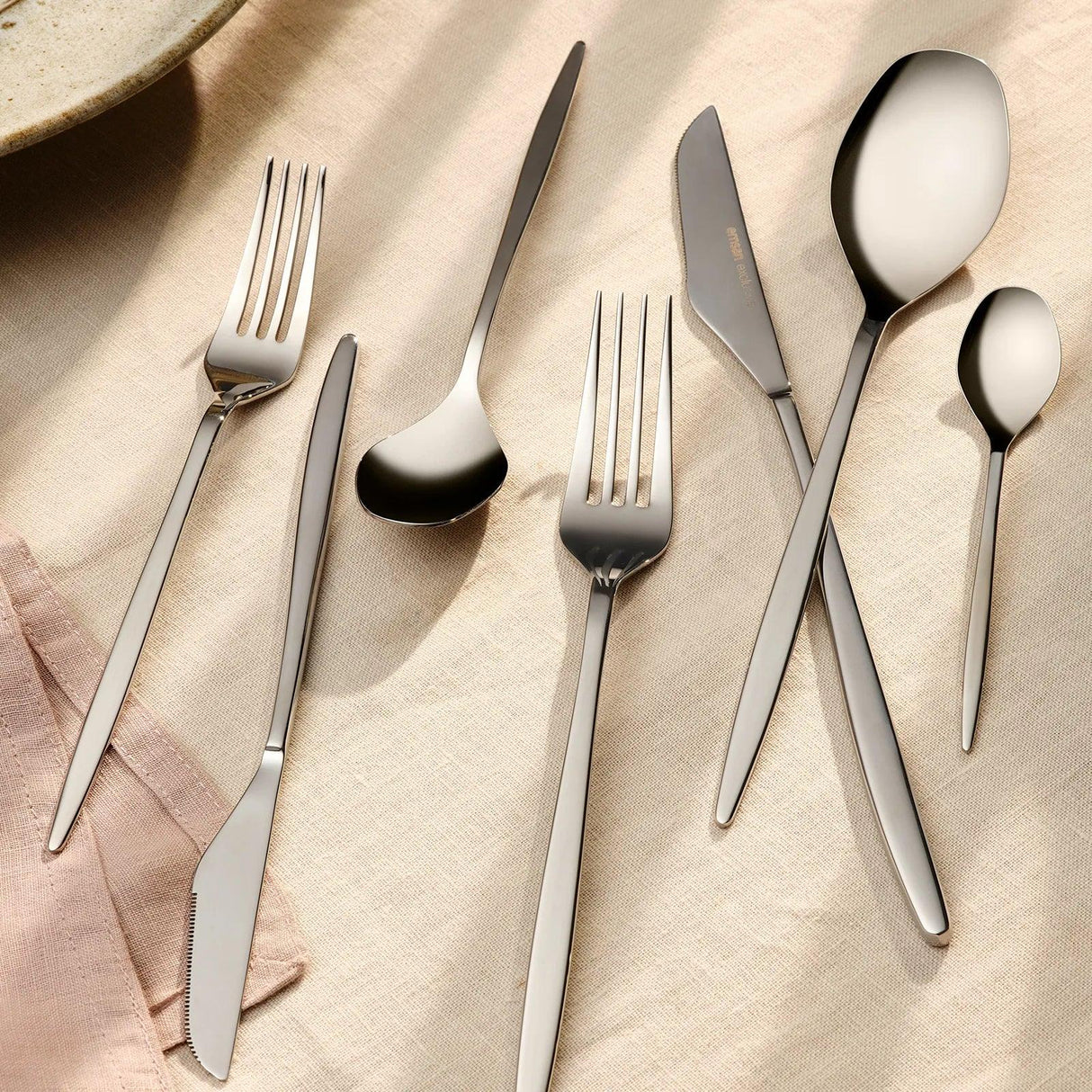 Emsan Alisa 84-Piece Cutlery Set for 12 People – Boxed - Emsan Jordan