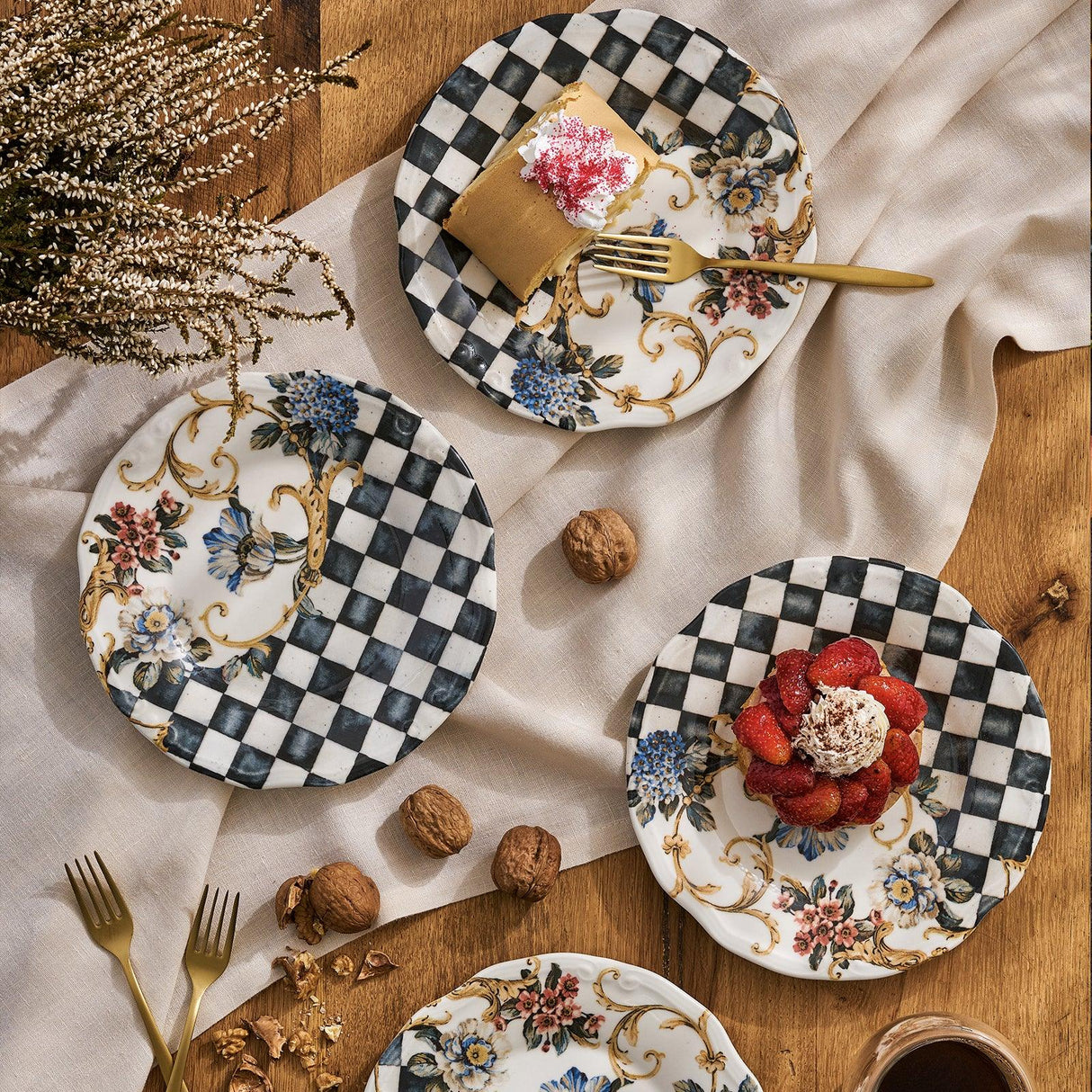 Emsan Victoria 4-Piece Cake Plate Set - Emsan Jordan
