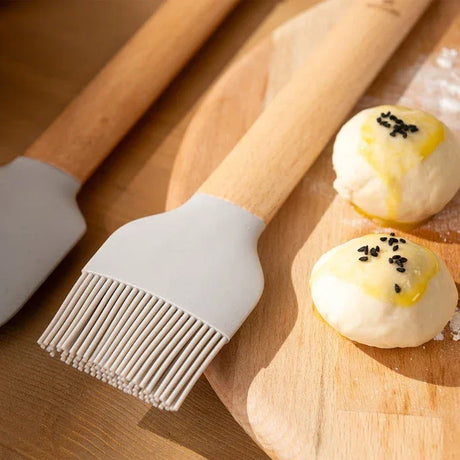 Emsan Soft Silicone Brush and Spatula Set - Emsan Jordan